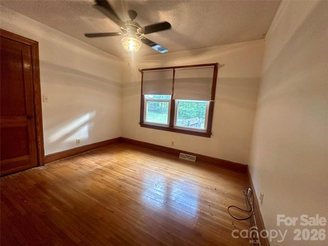 3202 Puetts Chapel Road, Dallas, NC 28034