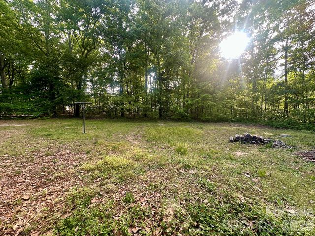 3202 Puetts Chapel Road, Dallas, NC 28034