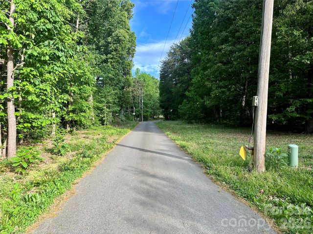 3202 Puetts Chapel Road, Dallas, NC 28034