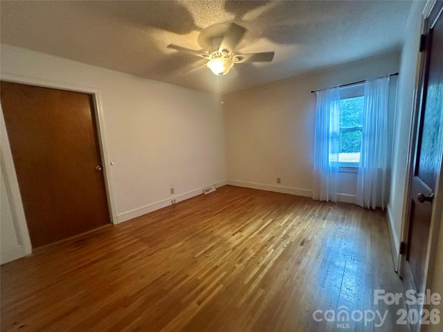 3202 Puetts Chapel Road, Dallas, NC 28034