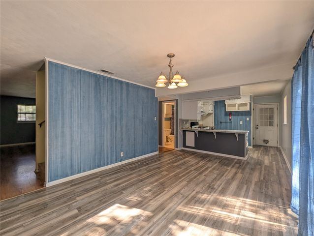 2924 Longfellow Lane, Denton, TX 76209