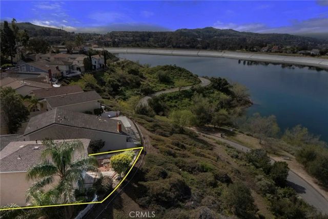 900 S Ridgecrest, Anaheim Hills, CA 92807