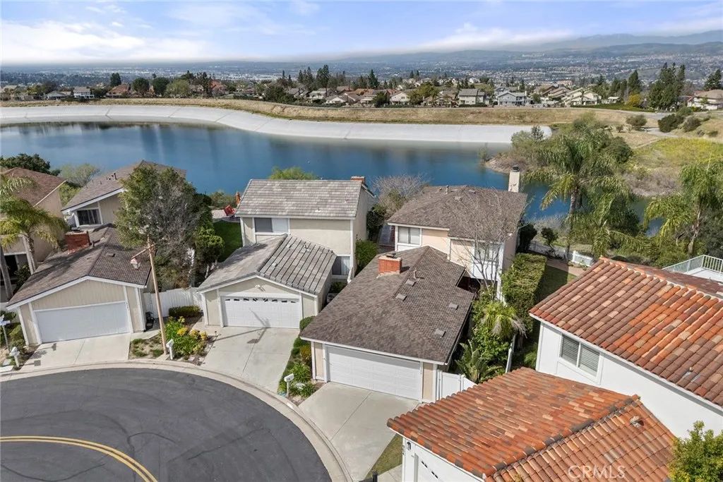 900 S Ridgecrest, Anaheim Hills, CA 92807