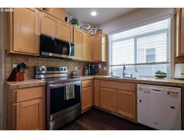 304 S 32ND Pl, Ridgefield, WA 98642