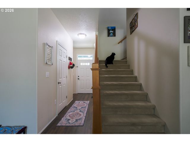 304 S 32ND Pl, Ridgefield, WA 98642
