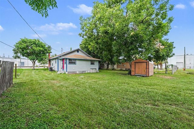 406 NW PHOSPHATE BOULEVARD, Mulberry, FL 33860