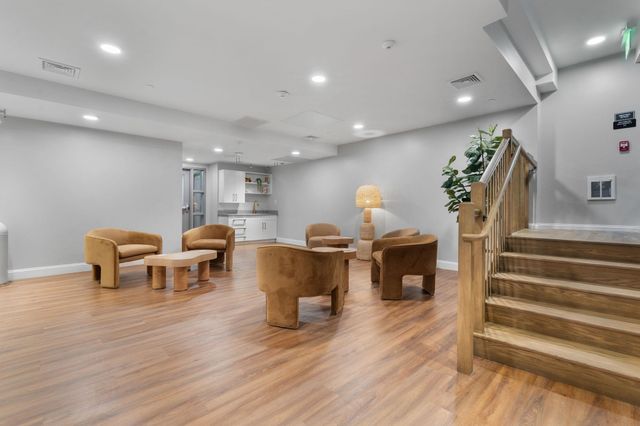 99 Foundry Place 207, Portsmouth, NH 03801