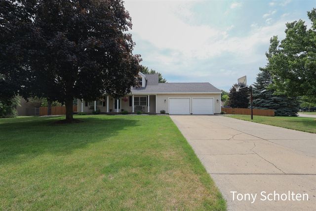 7537 Woodside Drive, Hudsonville, MI 49426