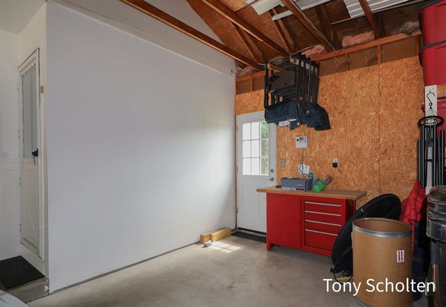 7537 Woodside Drive, Hudsonville, MI 49426