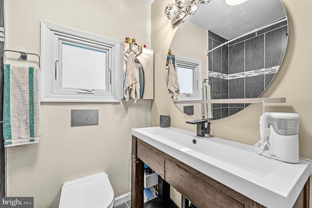 5703 EADS ST NE, Washington, DC 20019
