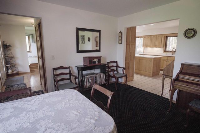 S46W35820 Meadows DRIVE, Dousman, WI 53118