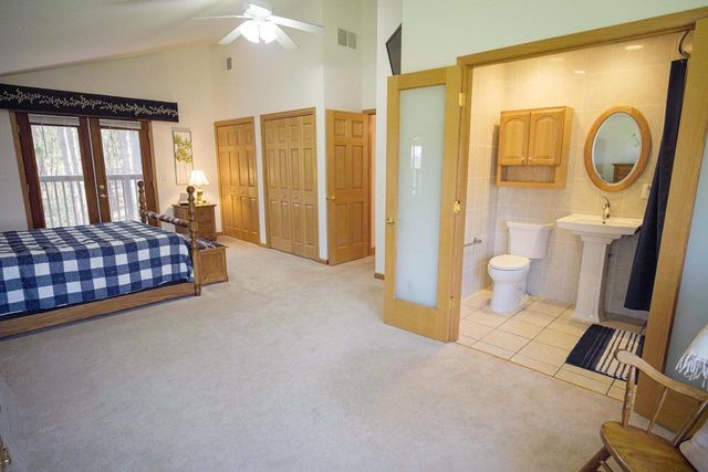 S46W35820 Meadows DRIVE, Dousman, WI 53118