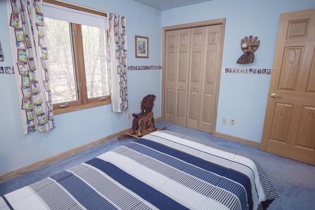S46W35820 Meadows DRIVE, Dousman, WI 53118
