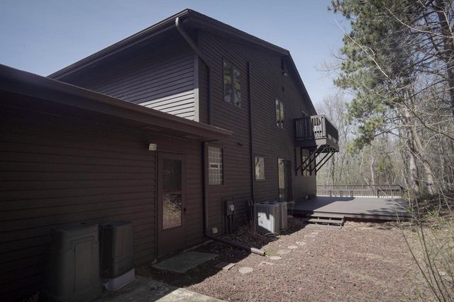 S46W35820 Meadows DRIVE, Dousman, WI 53118