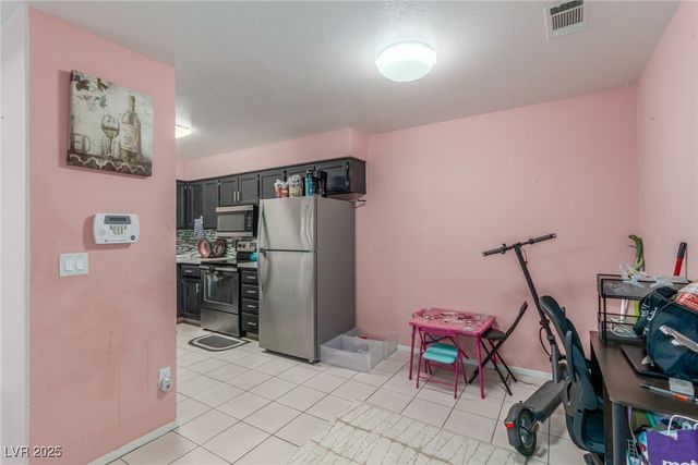 2725 South Nellis Boulevard 2168, Las Vegas, NV 89121