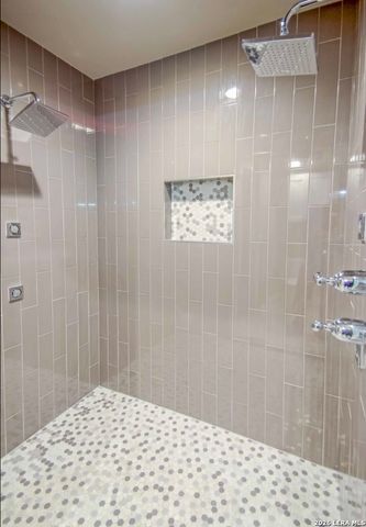 700 Firefly, Canyon Lake, TX 78133