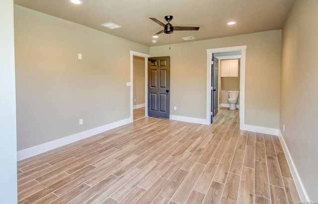 700 Firefly, Canyon Lake, TX 78133