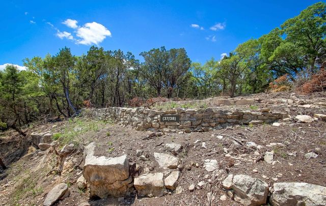 700 Firefly, Canyon Lake, TX 78133
