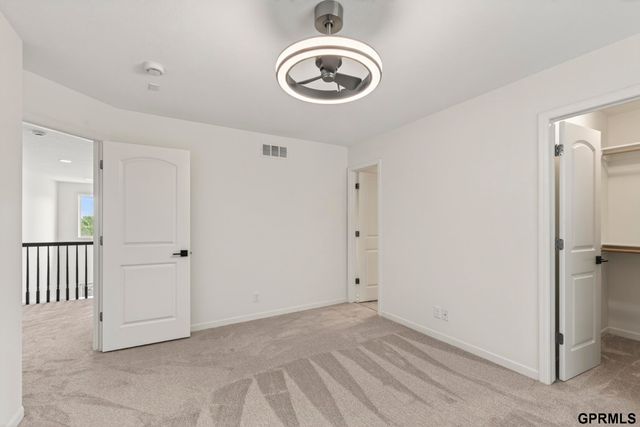1419 S 195 Street, Omaha, NE 68130
