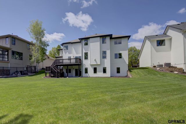 1419 S 195 Street, Omaha, NE 68130