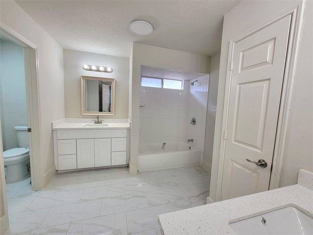 12014 Natural Bridges Lane, Sugar Land, TX 77498