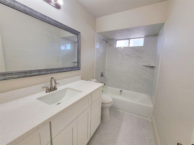 12014 Natural Bridges Lane, Sugar Land, TX 77498