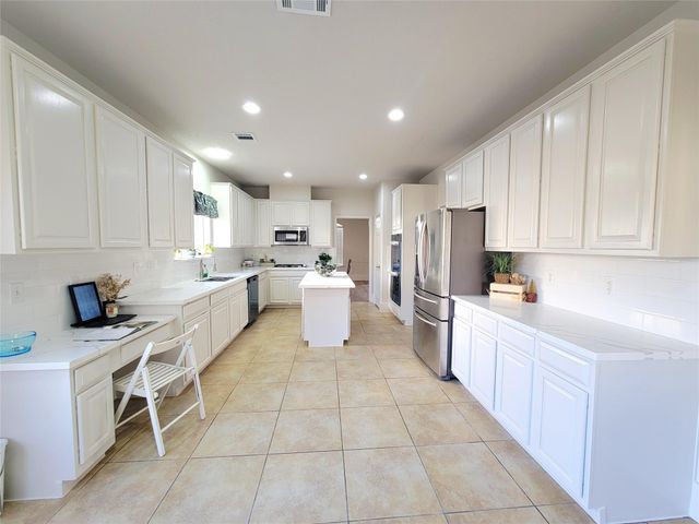 12014 Natural Bridges Lane, Sugar Land, TX 77498