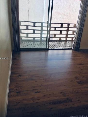 2831 Pierce Street, Hollywood, FL 33020