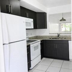 2831 Pierce Street, Hollywood, FL 33020