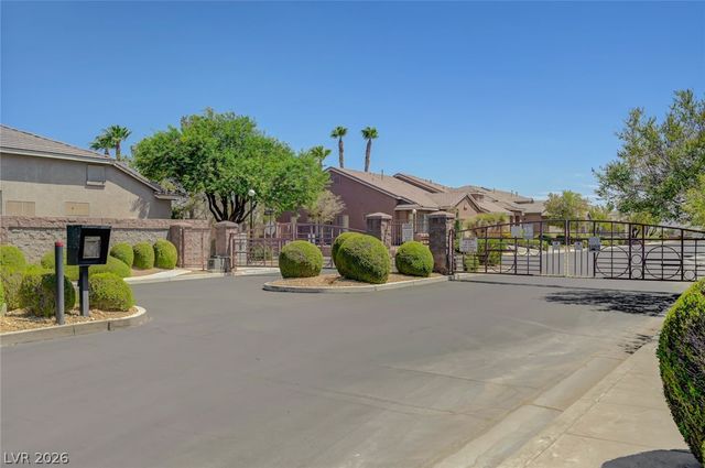 9272 Drifting Bay Street, Las Vegas, NV 89123