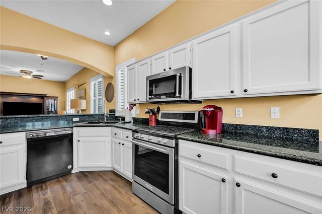 9272 Drifting Bay Street, Las Vegas, NV 89123