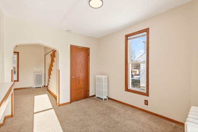 274 Wyoming Street E, Saint Paul, MN 55107