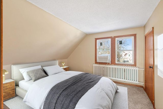 274 Wyoming Street E, Saint Paul, MN 55107