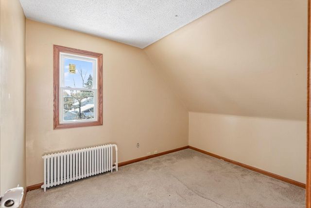 274 Wyoming Street E, Saint Paul, MN 55107