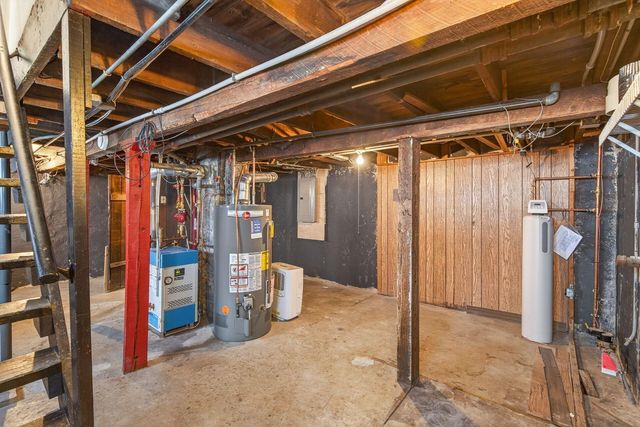 274 Wyoming Street E, Saint Paul, MN 55107