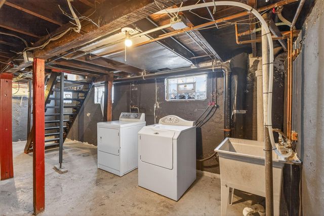 274 Wyoming Street E, Saint Paul, MN 55107