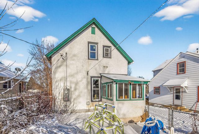 274 Wyoming Street E, Saint Paul, MN 55107