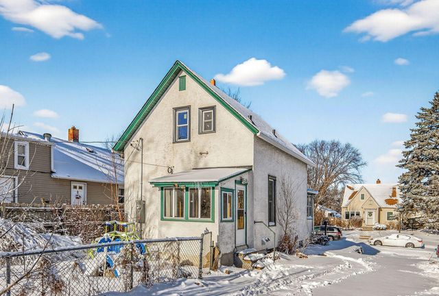 274 Wyoming Street E, Saint Paul, MN 55107