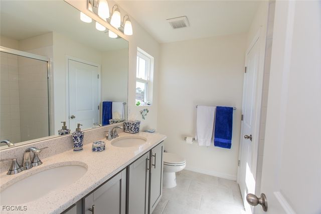 15021 Caspian Tern CT 103, North Fort Myers, FL 33917