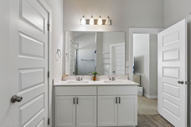 164 Appleberry LN, Elgin, TX 78621