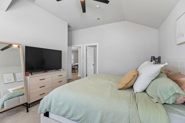 164 Appleberry LN, Elgin, TX 78621