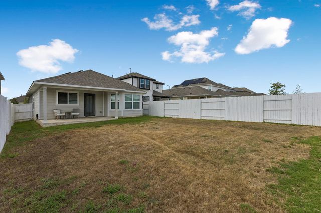164 Appleberry LN, Elgin, TX 78621