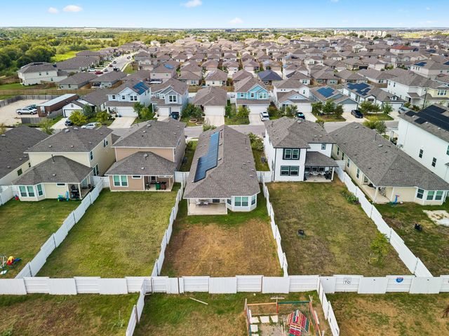164 Appleberry LN, Elgin, TX 78621