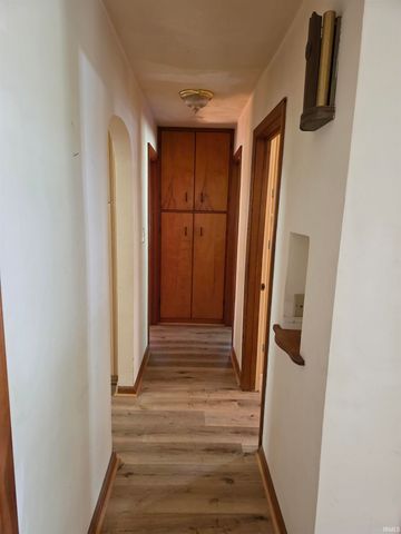 21840 Ireland Road, South Bend, IN 46614