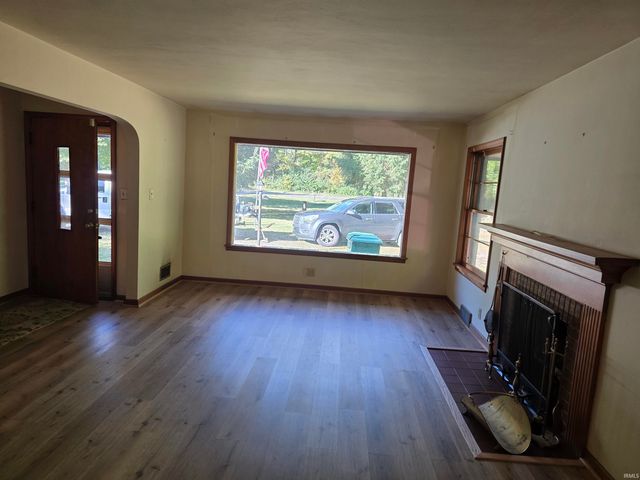 21840 Ireland Road, South Bend, IN 46614