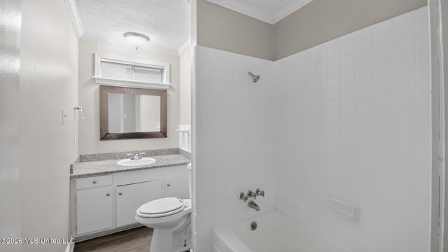 1217 Pineview Drive, Clinton, MS 39056