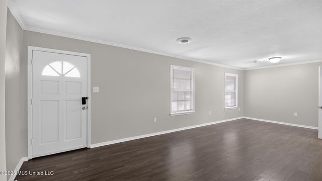 1217 Pineview Drive, Clinton, MS 39056