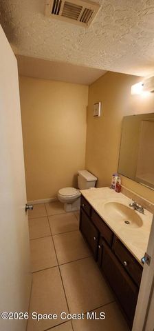 2101 Forest Knoll Drive NE 01-205, Palm Bay, FL 32905