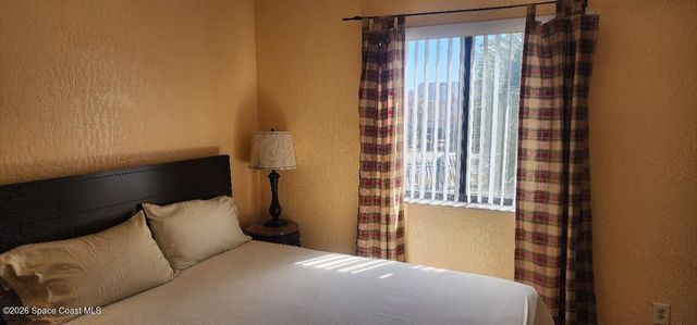 2101 Forest Knoll Drive NE 01-205, Palm Bay, FL 32905