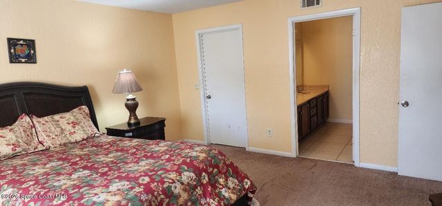 2101 Forest Knoll Drive NE 01-205, Palm Bay, FL 32905